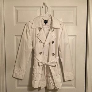 **NWOT** Express - White Ruffled Peplum Blazer